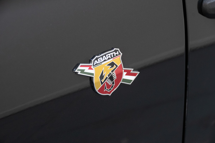 2023 Abarth 695 Competizione Hatch Image 12
