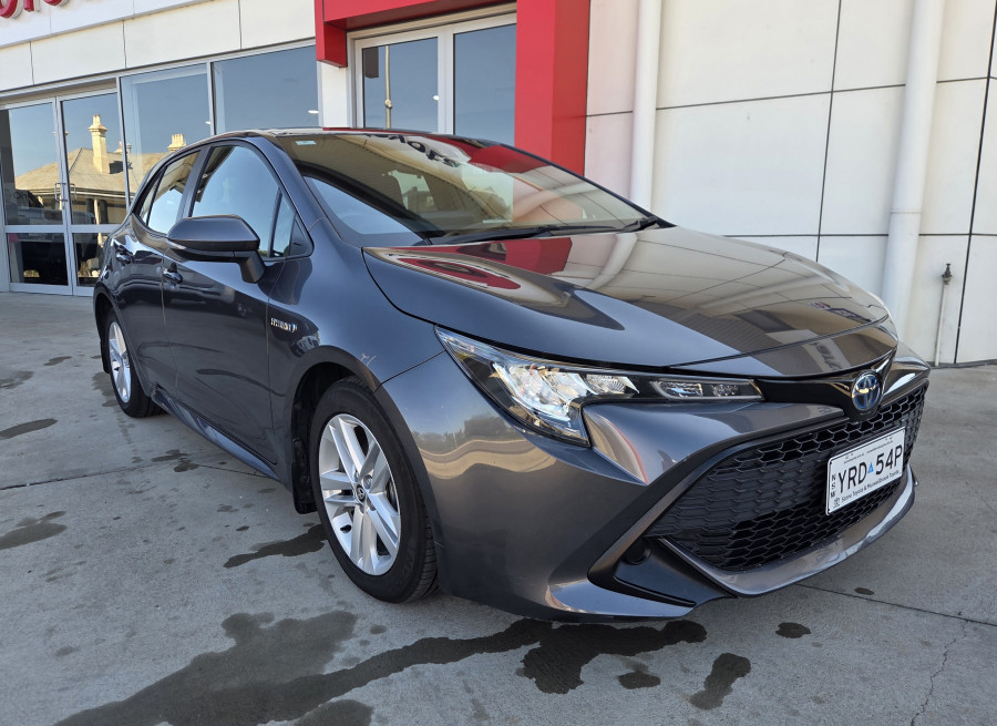 2022 Toyota Corolla ZWE219R  Ascent Sport Hybrid Hatch Image 1