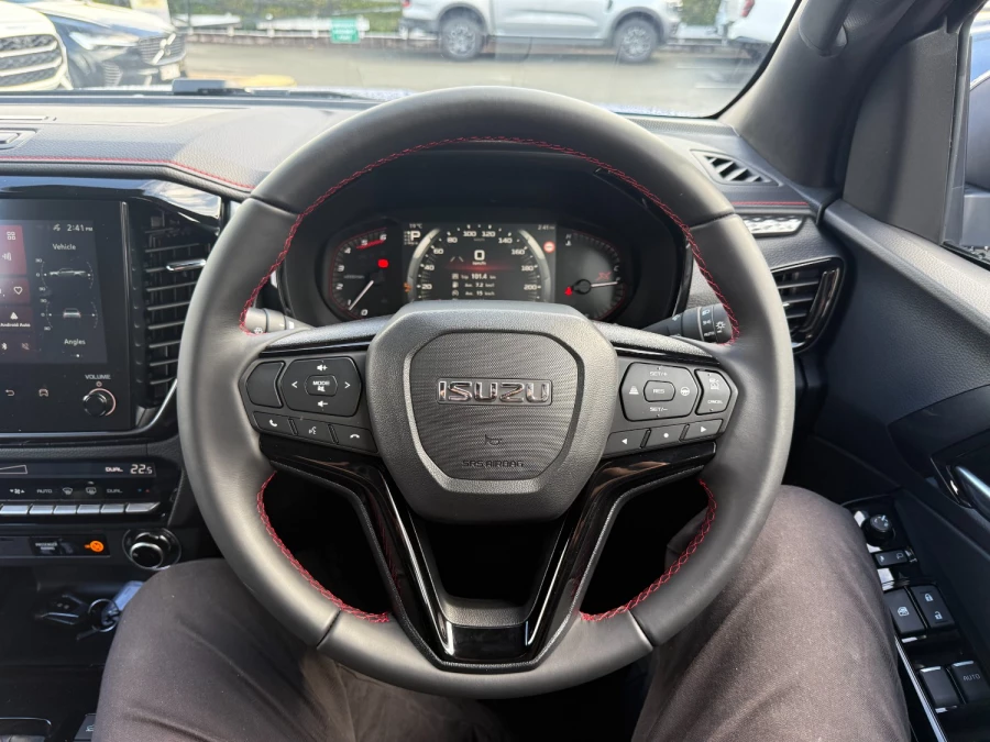 2026 Isuzu D-MAX RG X-TERRAIN Ute Image 15