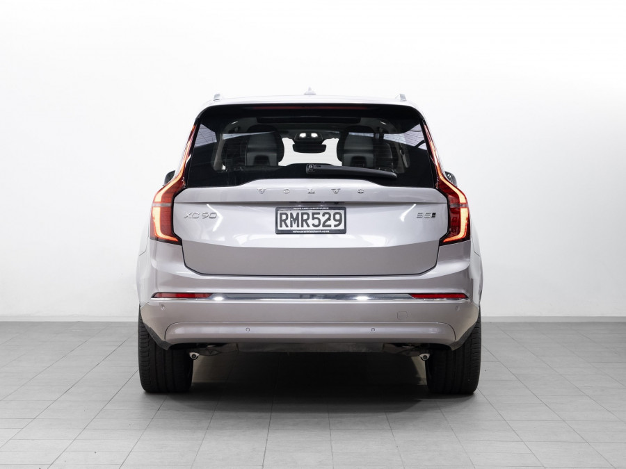 2025 Volvo XC90 L Series Ultra B5 Bright SUV Image 7