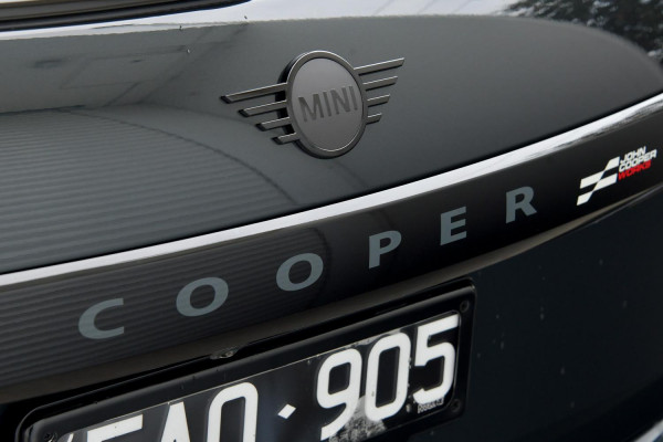2026 MINI Cooper F66 JCW Favoured Hatch image 28