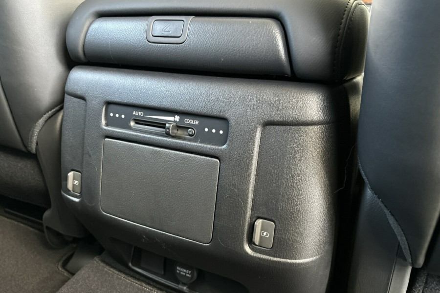2024 Nissan Patrol Y62 Series 5 Ti-L SUV Image 15