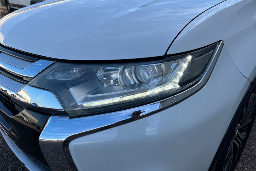 2016 Mitsubishi Outlander ZK LS SUV Image 13