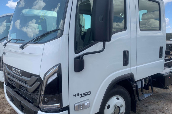 2026 Isuzu  NNR 45-150 DT C34 Cab Chassis Image 3