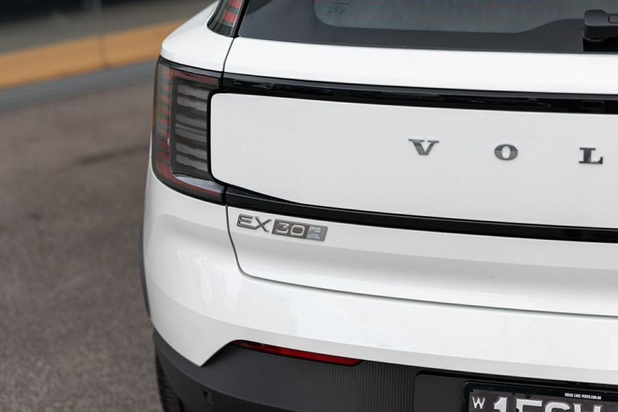2026 MY27 Volvo EX30  Plus P5 Long Range SUV Image 20