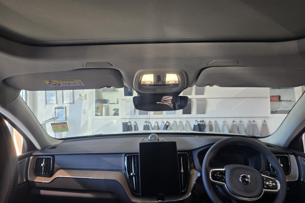 2026 Volvo XC60 UZ Ultra T8 Plug-in Hybrid Dark SUV Image 12