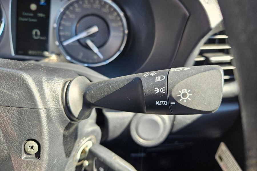 2022 Toyota HiLux GUN126R SR Double-Cab Pick-Up Image 31