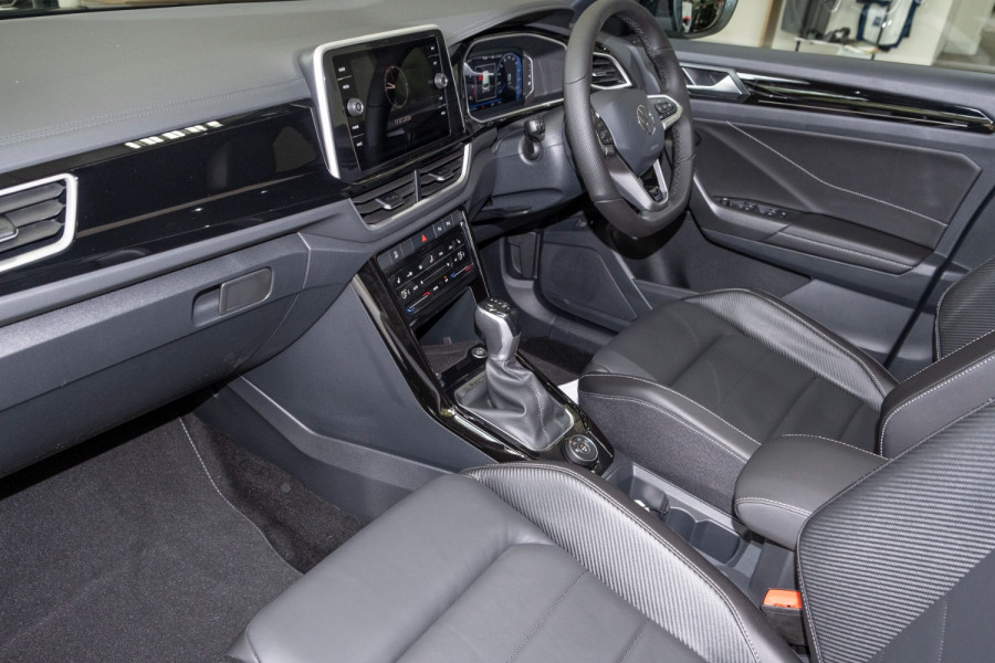 2025 Volkswagen T-Roc 140TSI R-Line SUV Image 13