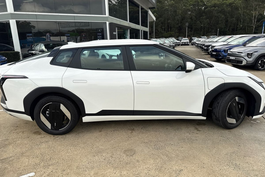 2026 Kia EV4  Air Standard Range Sedan Image 16
