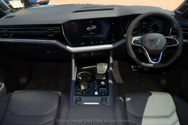 2026 Volkswagen Touareg RC R SUV Image 6