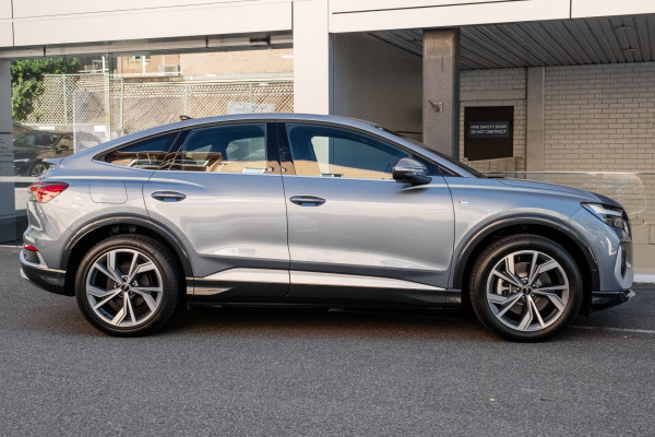2025 Audi Q4 e-tron F4 45 SUV image 3