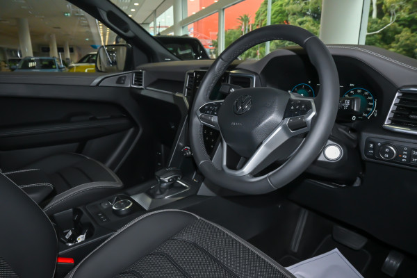 2025 Volkswagen Amarok NF TDI600 Aventura Ute Image 7