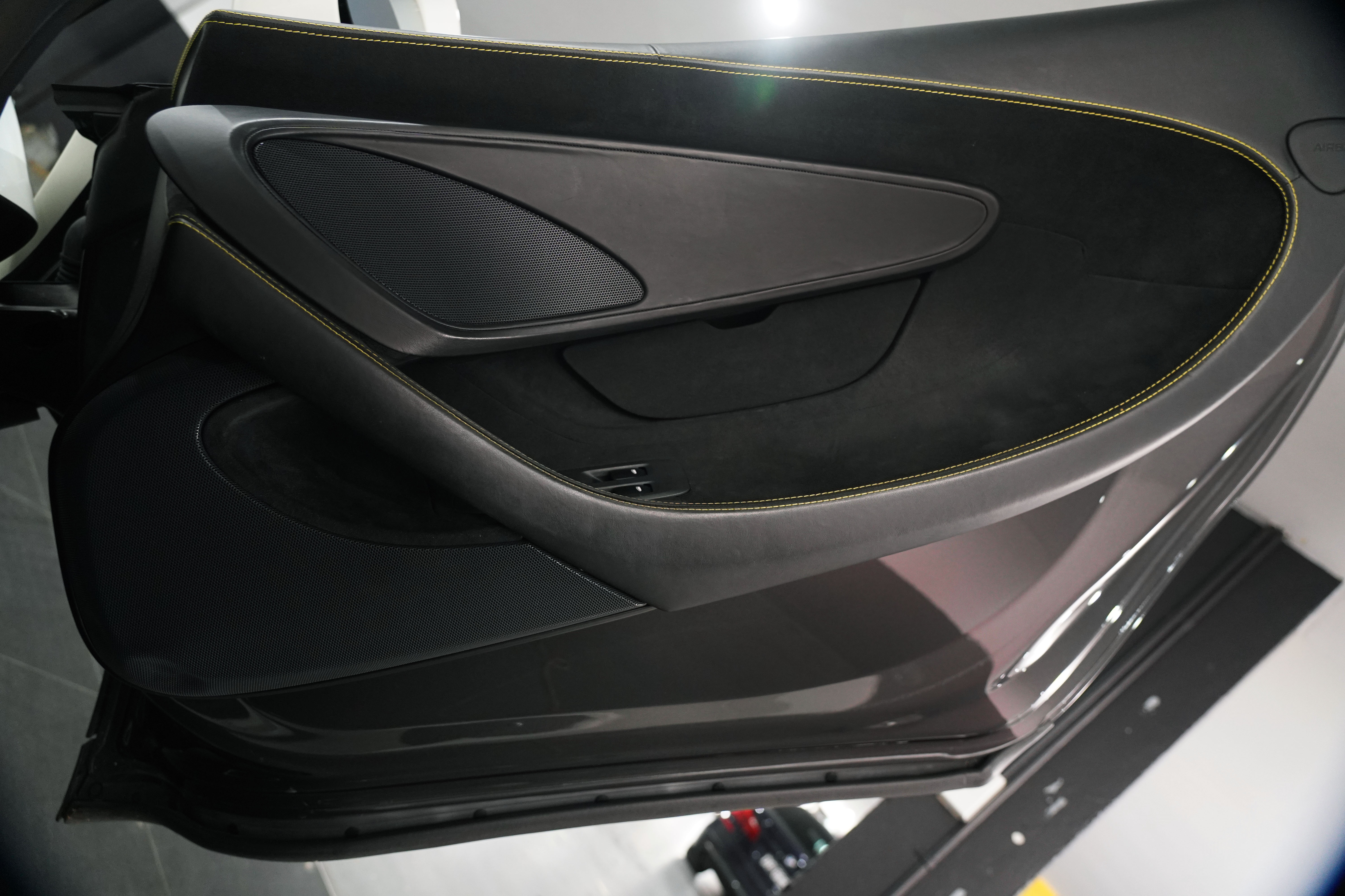 2017 Mclaren 570s Coupe Image 42