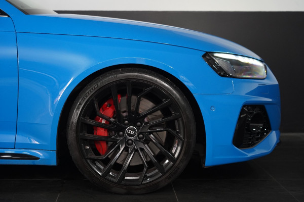 2021 Audi RS4  Quattro SUV Image 16
