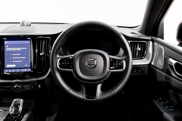 2022 Volvo XC60 UZ T8 Ultimate Recharge Plug in hybrid SUV Image 19