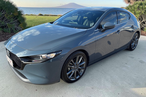 2019 Mazda 3 BP Series G20 Touring Hatch Image 8