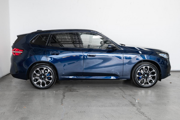 2026 BMW X3 G45 30e xDrive SUV image 3