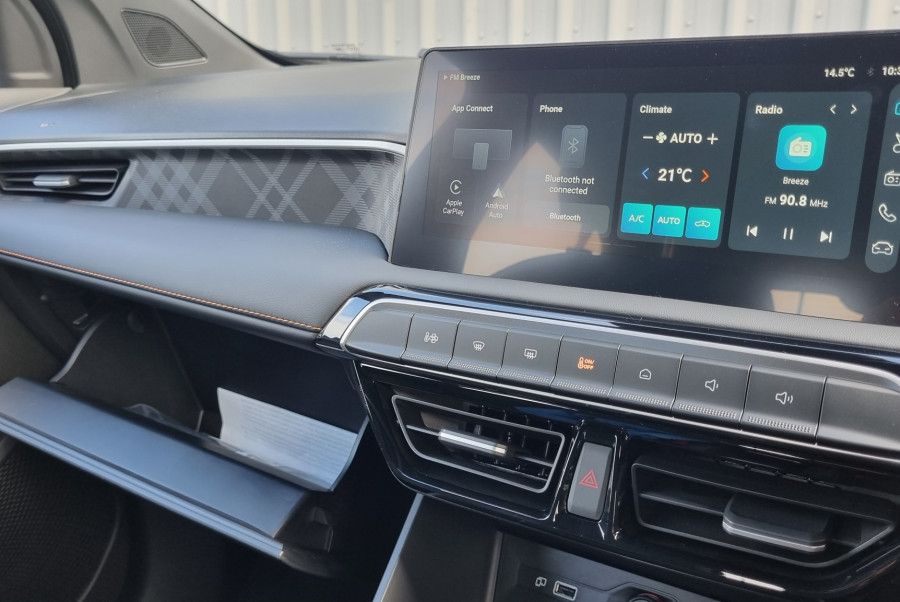 2025 MY24.5 MG MG3 ZP22 Excite Hybrid+ Hatch Image 14