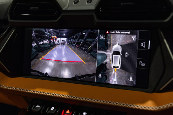 2025 Lamborghini Urus 636 SE SUV Image 14