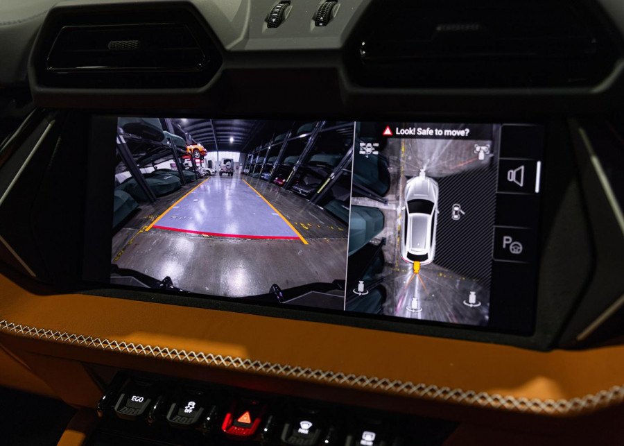 2025 Lamborghini Urus 636 SE SUV Image 14