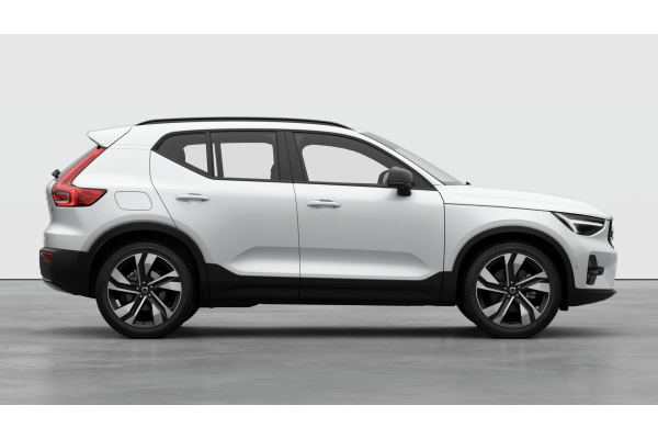 2026 Volvo XC40 XZ Ultra B4 Dark SUV Image 5