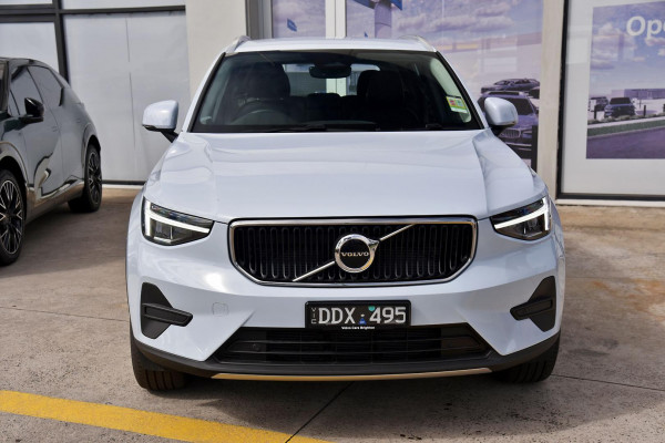 2024 MY25 Volvo XC40  Plus B4 SUV Image 3