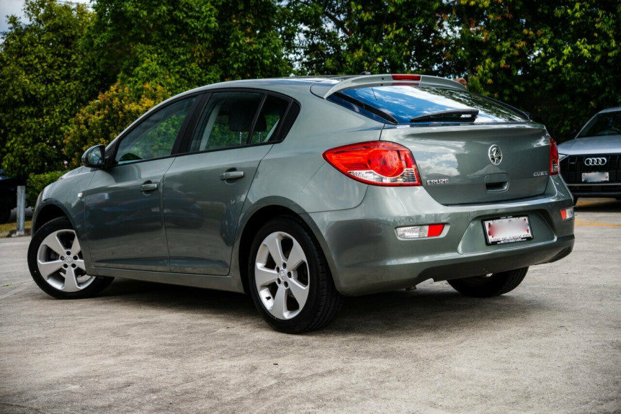 2014 Holden Cruze JH Series II Equipe Hatch Image 2