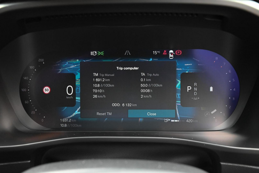 2025 Volvo XC40 XZ Ultra B4 Bright SUV Image 8