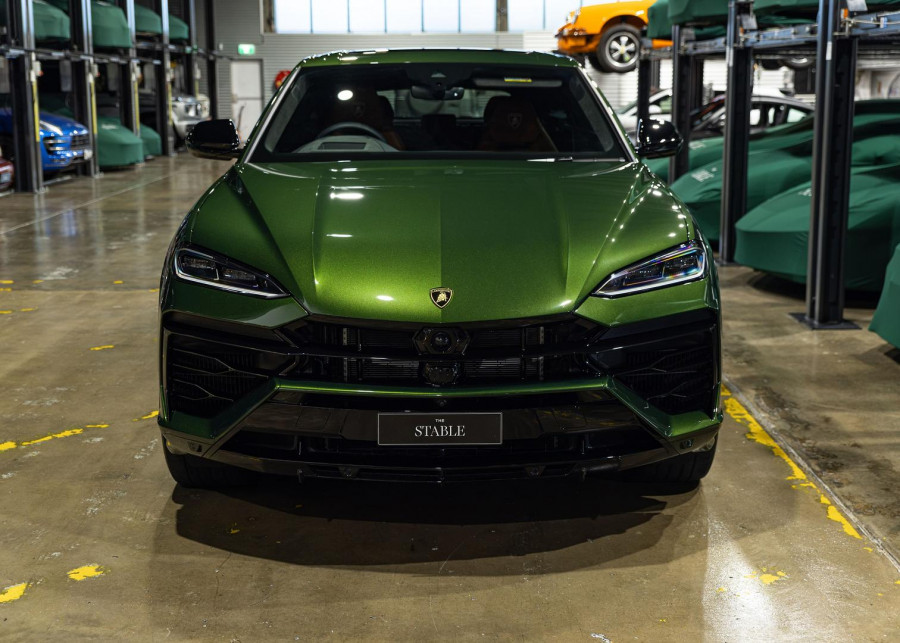 2025 Lamborghini Urus 636 SE SUV Image 3