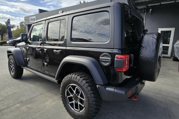 2024 Jeep Wrangler JL Unlimited Rubicon SUV Image 5