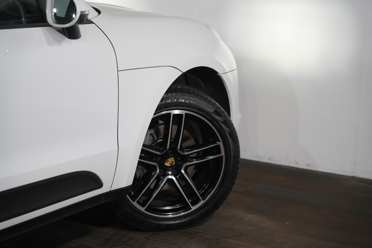 2021 Porsche Macan SUV