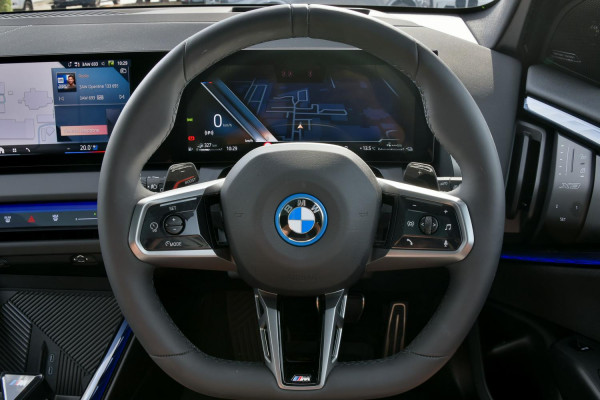 2026 BMW X3 G45 30e xDrive SUV image 8
