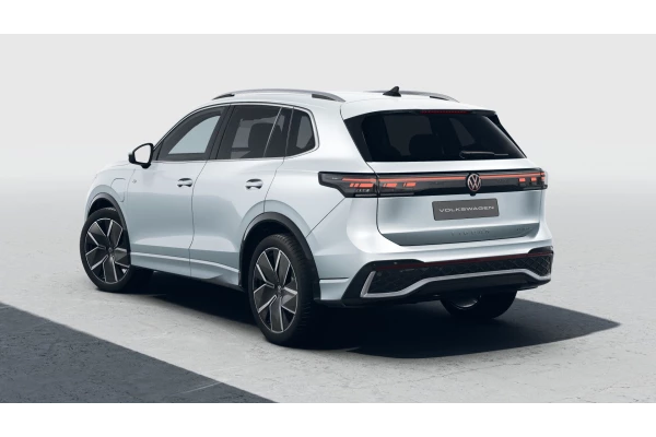 2026 Volkswagen Tiguan CT 200TSI eHybrid R-Line SUV Image 3