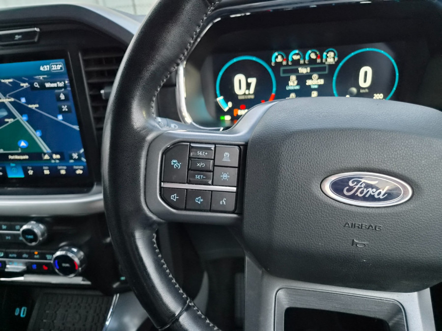 2023 Ford F-150  Lariat Dual Cab Image 22