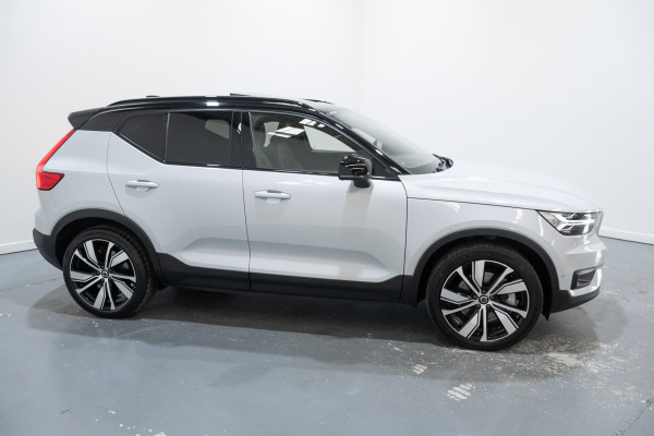 2022 Volvo XC40 XZ Recharge Pure Electric SUV Image 7
