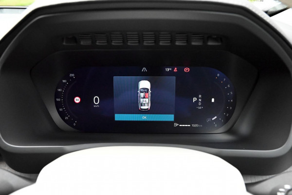 2026 Volvo XC90 L Series Ultra B5 Dark SUV image 15