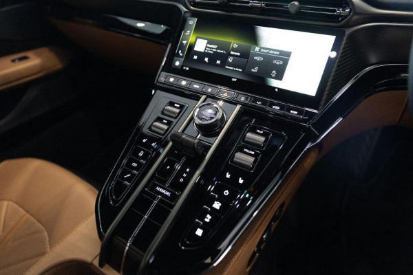 2026 MY26.5 Aston Martin Vantage  S Coupe Image 15