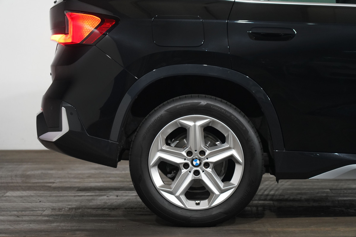 2022 BMW X1 Sdrive18i SUV Image 6