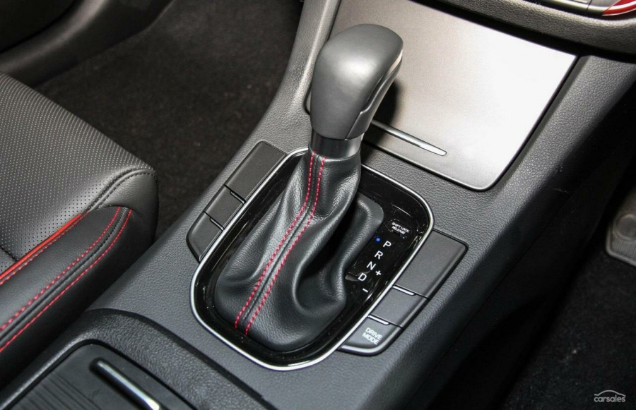 2018 Hyundai i30 PD SR Hatch Image 15