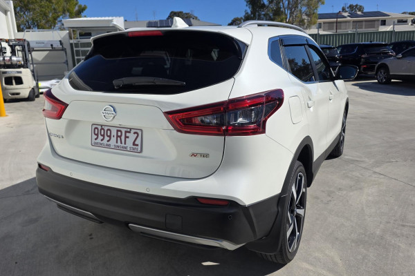 2017 Nissan QASHQAI J11 ST SUV Image 13