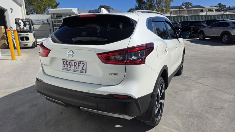 2017 Nissan QASHQAI J11 ST SUV Image 13