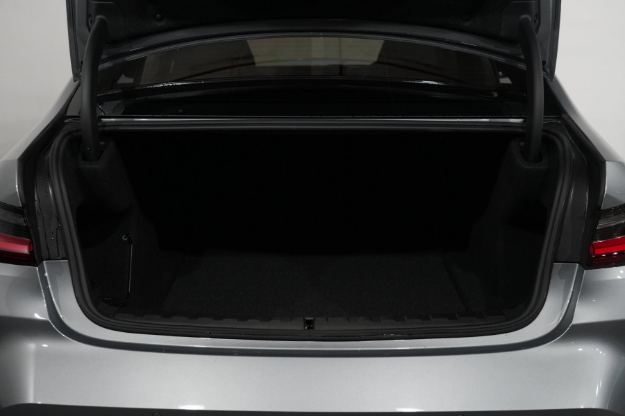 2024 BMW M3 Competition Sedan Image 35