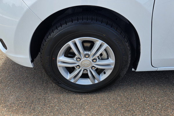 2026 MY25 LDV G10 SV7C + Van Image 19