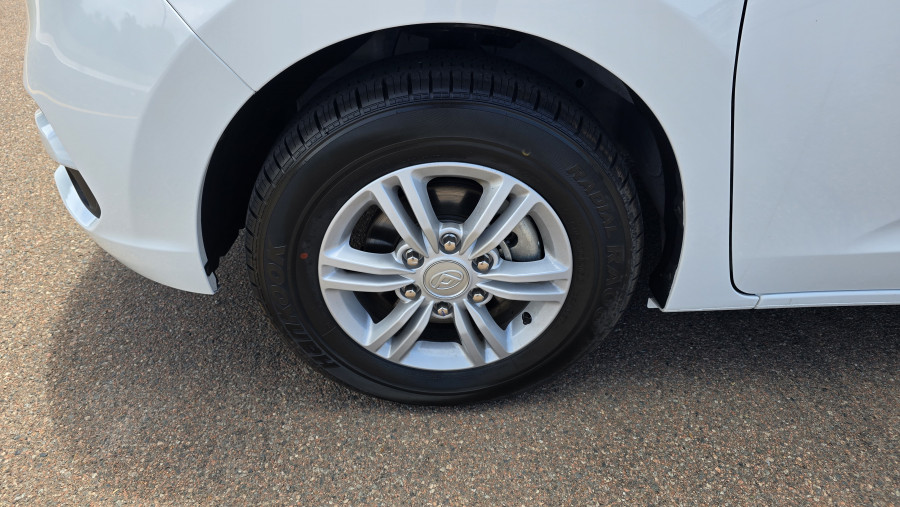 2026 MY25 LDV G10 SV7C + Van Image 19