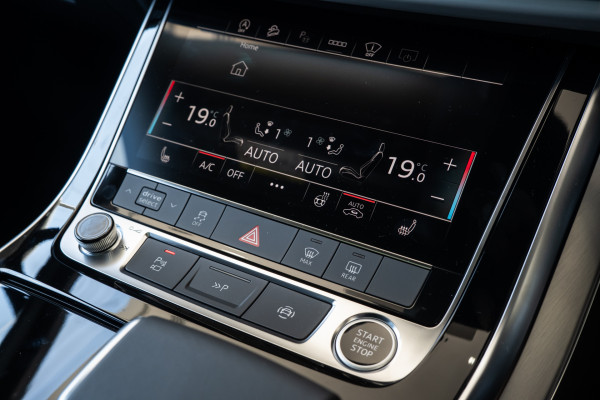 2025 Audi Q7 4M 50 TDI S line SUV image 12