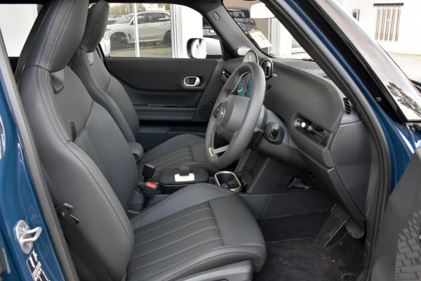 2026 MINI Cooper F65 C Favoured Hatch
