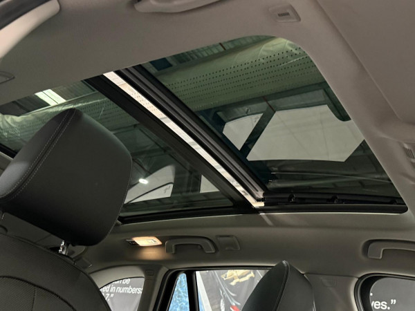 2018 BMW X1 F48 xDrive25i SUV image 22