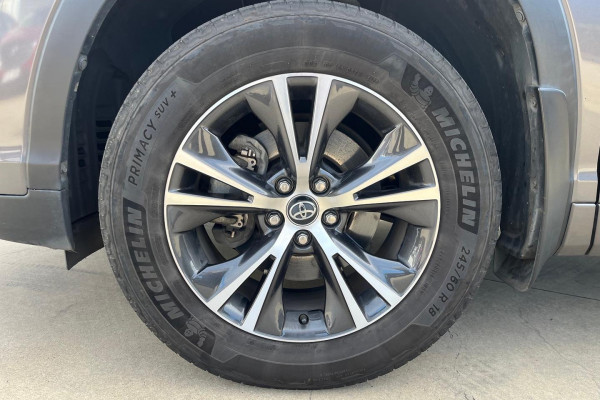2017 Toyota Kluger GSU55R GX SUV Image 36