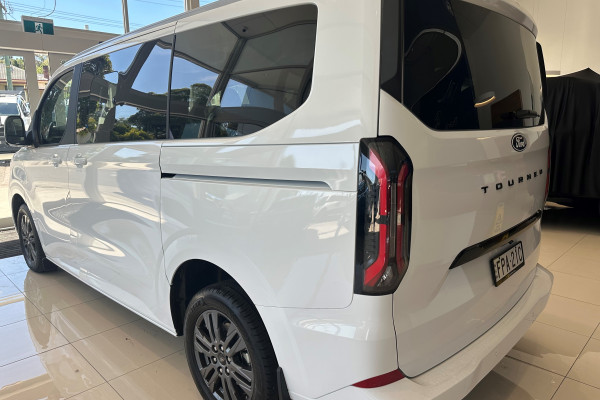 2024 MY24.5 Ford Tourneo AV Titanium X People Mover