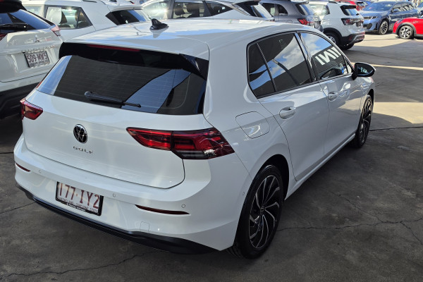 2023 Volkswagen Golf 8 110TSI Life Hatch Image 7